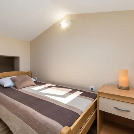 Appartement Nmn Drvenik (Split-Dalmatia)